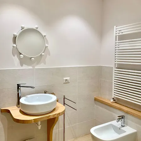 La Lum Lejlighed Varallo